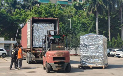 Un container de linie de serigrafie CCD expediat în India